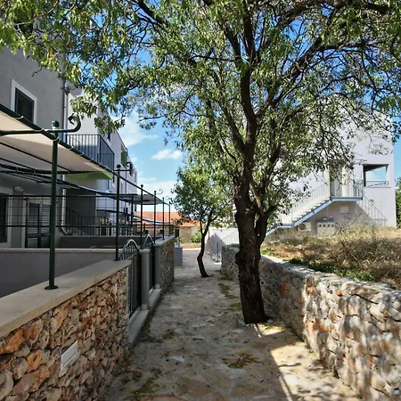 Kala Mendula Lägenhet *