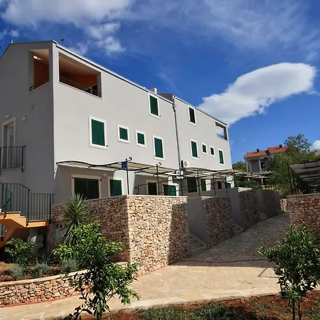 Apartment Kala Mendula Sutivan
