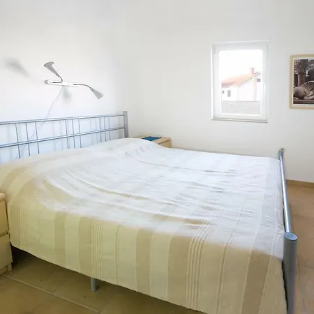 Kala Mendula Apartment Sutivan