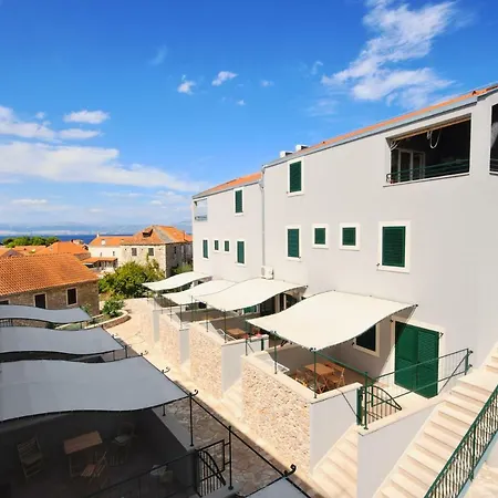 Kala Mendula Sutivan