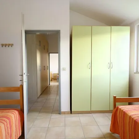 Apartment Kala Mendula Sutivan