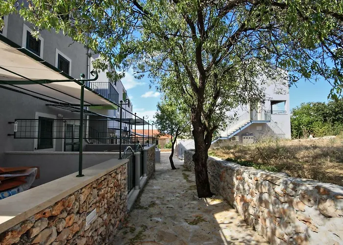 Kala Mendula Daire *