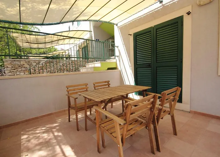 Kala Mendula Daire *